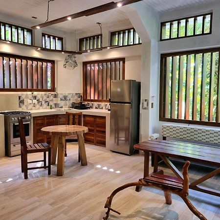 欧米茄旅游生态山林小屋 拉塞瓦 外观 照片